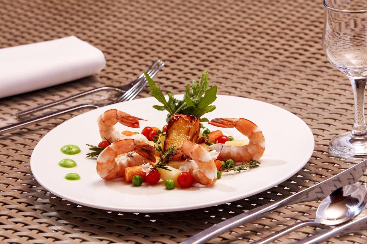 Retac Qunay Dahab Resort & Spa Kültér fotó Shrimp cocktail