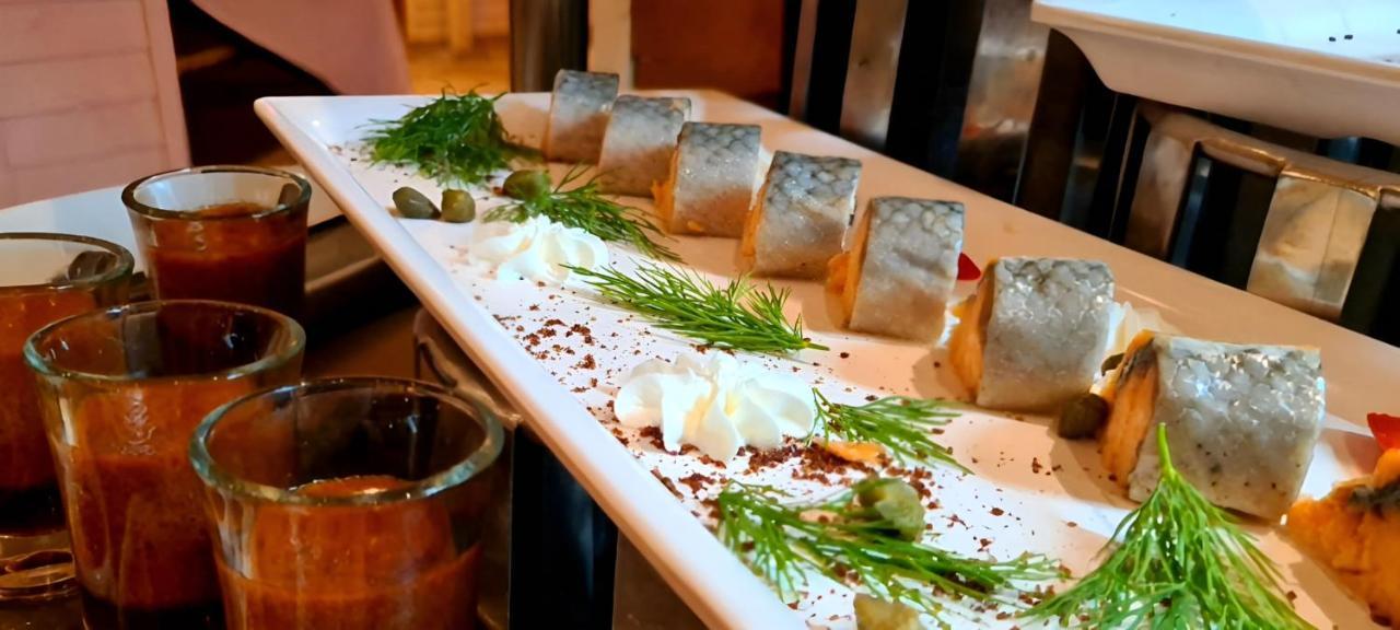 Retac Qunay Dahab Resort & Spa Kültér fotó Smoked Atlantic mackerel